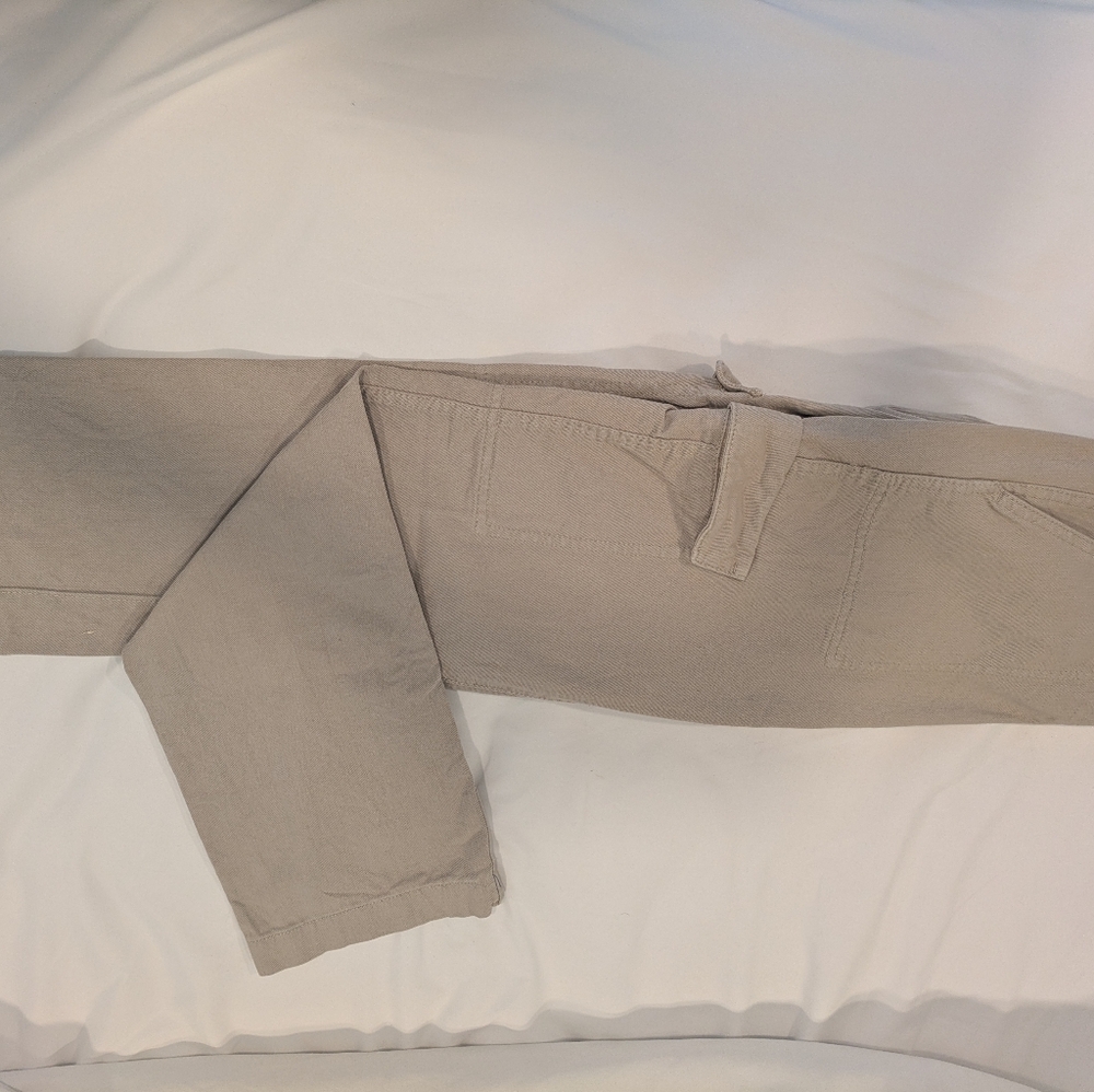 Pull&Bear Womens Khaki Chinos